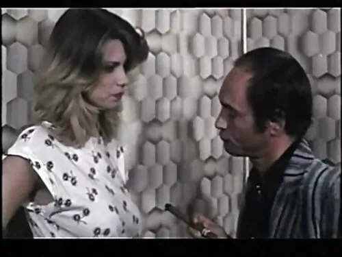 بچه نگهدار نوجوان دا ...